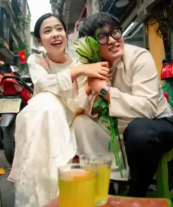 Concept "Two Hearts, One Journey" – Hai Trái Tim, Một Hành Trình