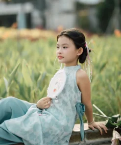 Alternative view of Concept “Golden Petals” – Khi Hoàng Hôn Nhuộm Vàng Những Cánh Hoa 🌅