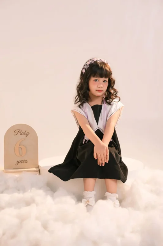 Concept “Love in Bloom” – Tình Yêu Nở Hoa Qua Từng Cái Ôm Của Mẹ Và Bé 🌸