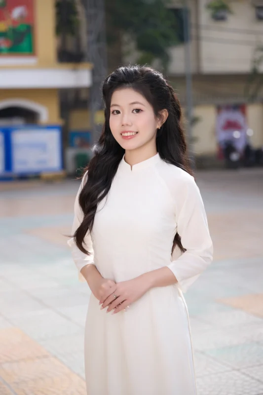 Concept “Youth Memories” – Những Khoảnh Khắc Thanh Xuân Được Lưu Giữ Theo Năm Tháng 🎓